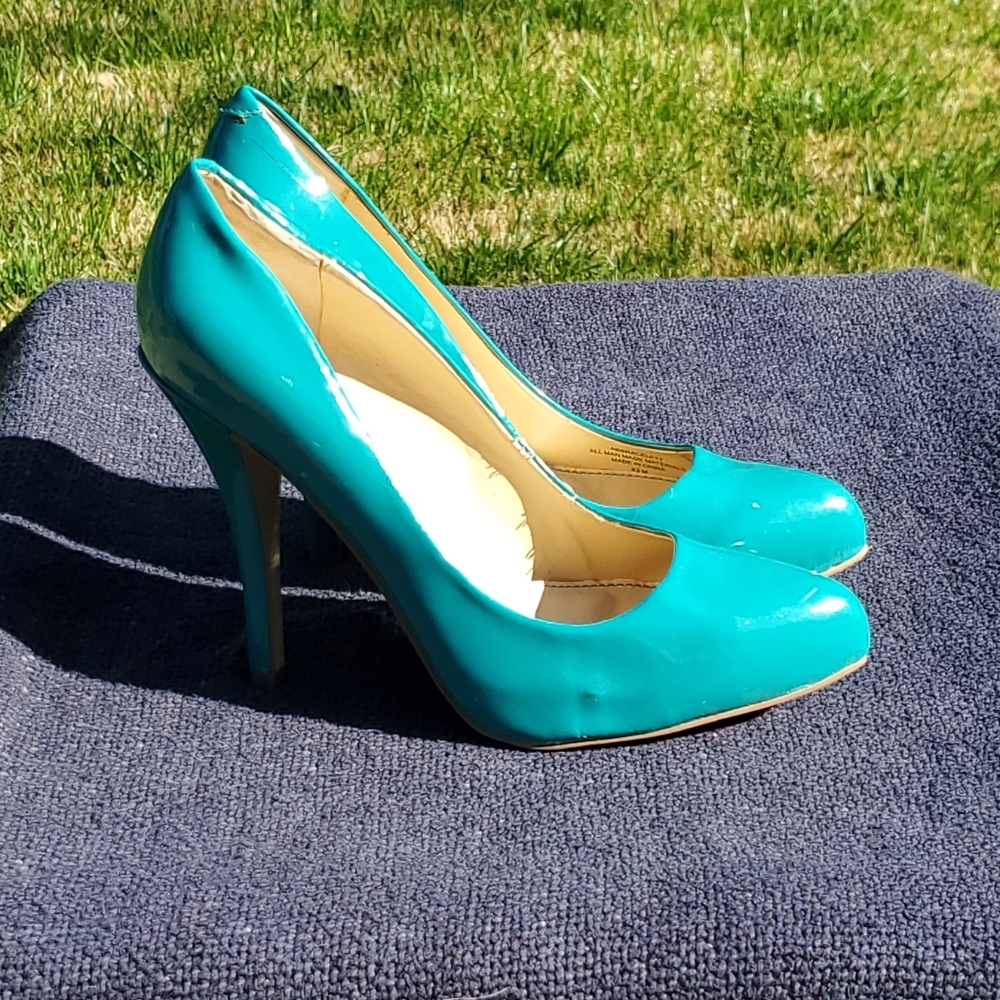 Audrey Brooke real high heels 8.5M
